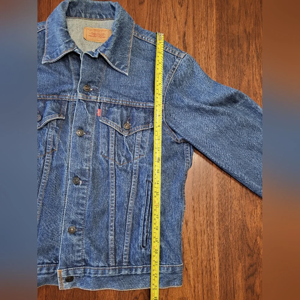 Levi's Men's 42L Medium Wash Trucker 100% Cotton Denim Jean Jacket Vintage Y2K